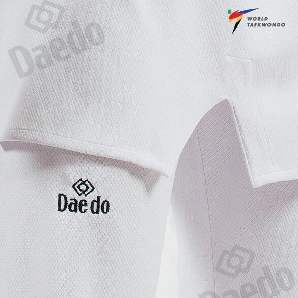 White gi top with Daedo logo and World Taekwondo branding.